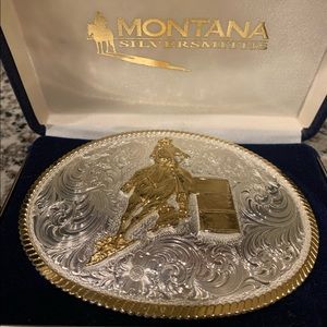 Montana Silversmiths belt buckle